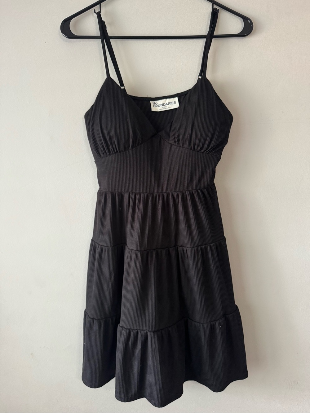 No Boundaries Black Ribbed Tiered Mini Dress V-Neck Spaghetti Strap NWOT Size M